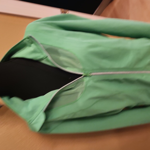 ZELLA brand full zip workout jacket - Picture 2 of 4